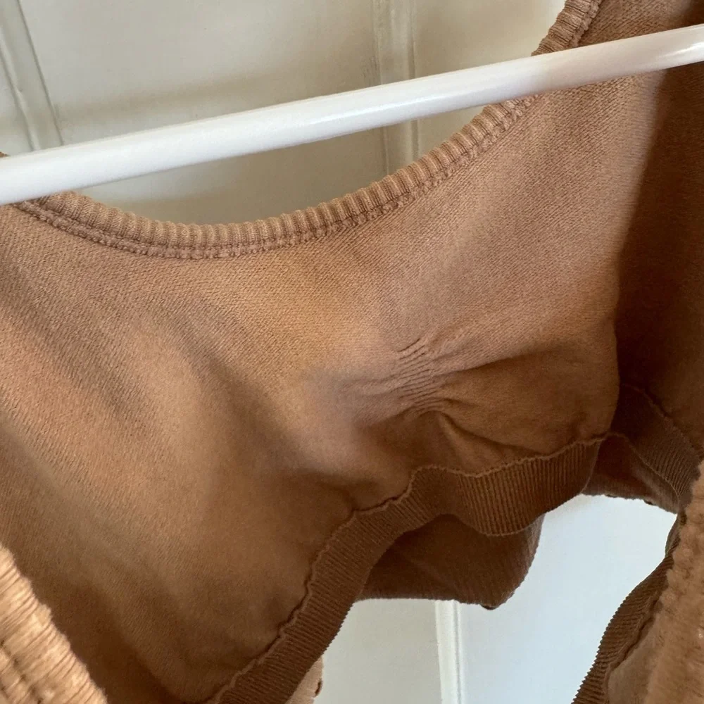 NWT Spiritual Gangster Amor Lurex metallic gold crop top size medium/large. - Picture 7 of 7